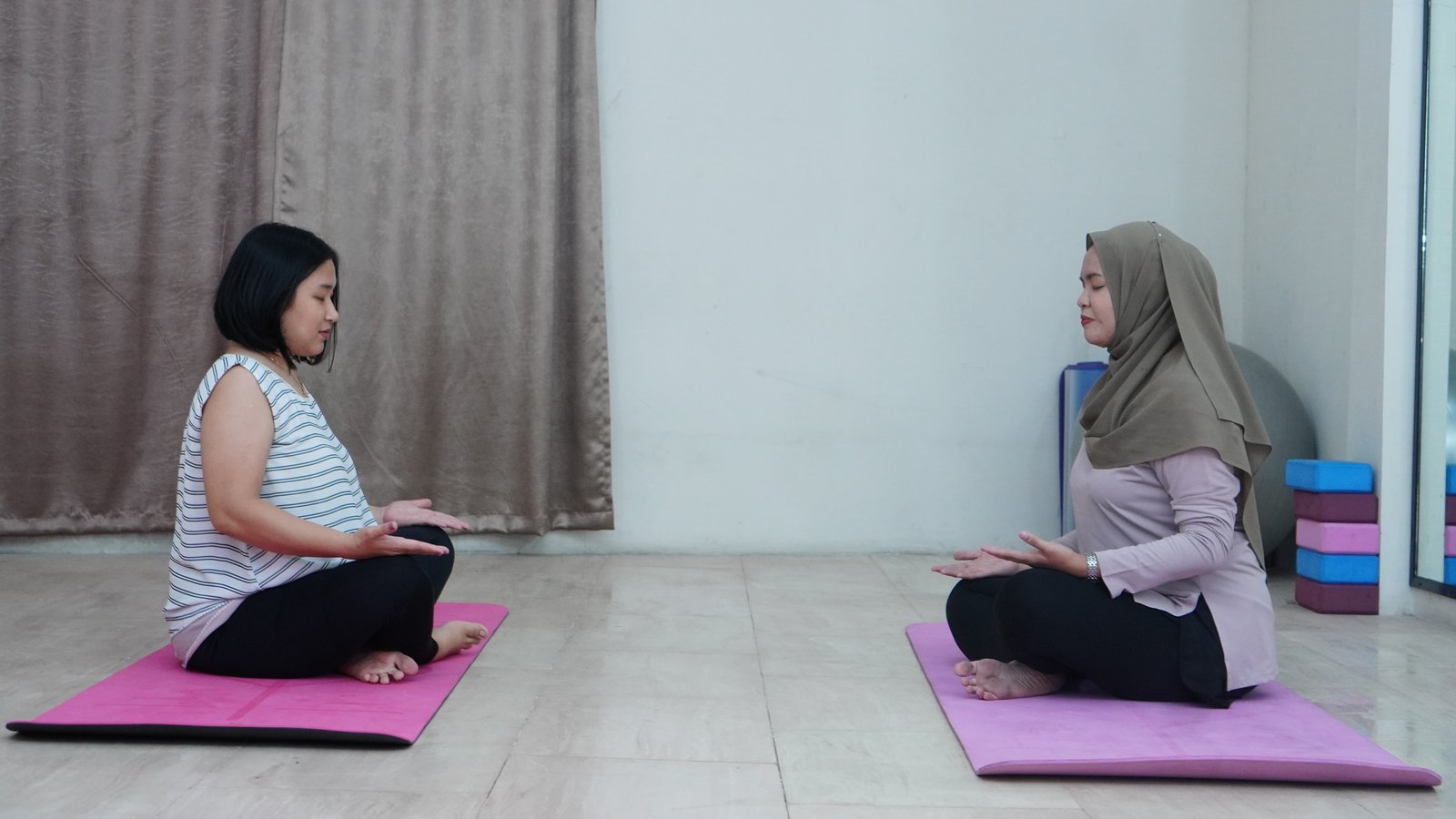 Prenatal Gentle Yoga Private